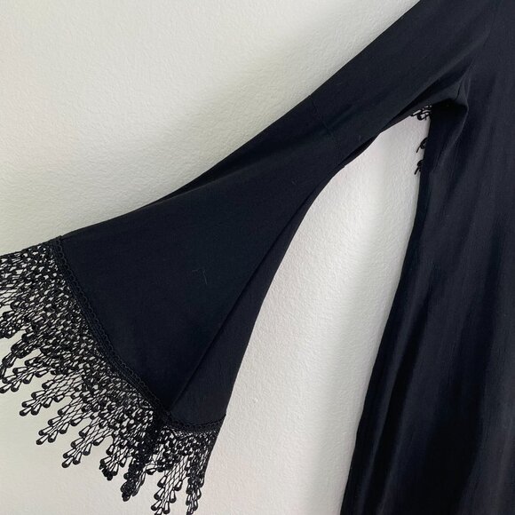 FOR LOVE & LEMONS Womens XS Black Crochet Bell Sleeve Tunic Top Witchy Vamp Goth - Picture 3 of 11